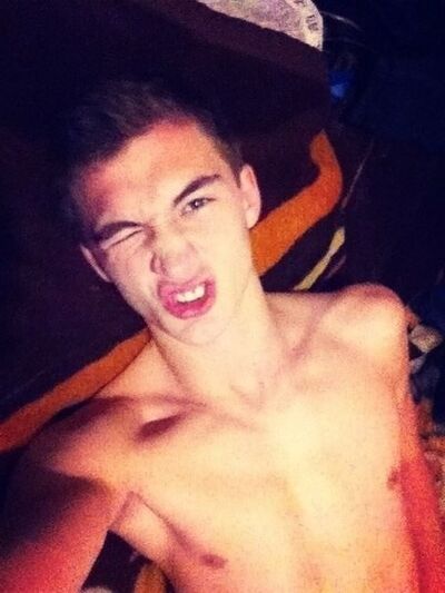  ,   Kostia, 34 ,   ,   , c , 