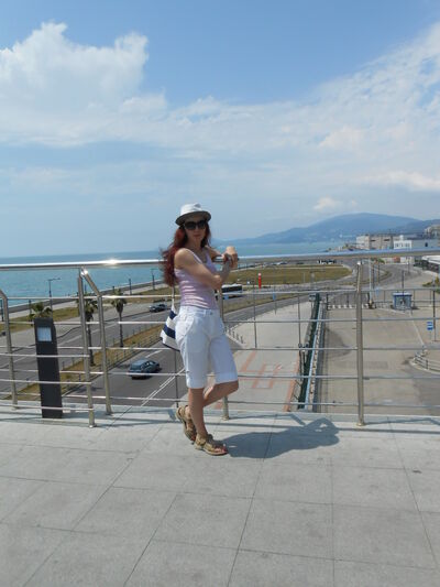  ,   Nadia, 37 ,  