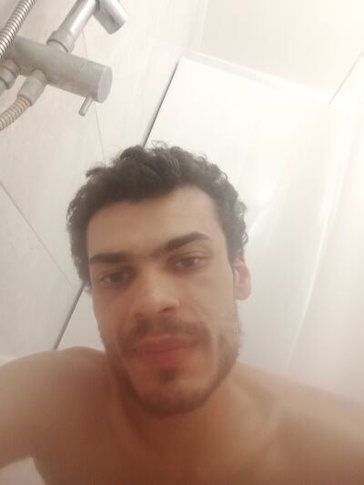 ,   Robert, 28 ,   ,   