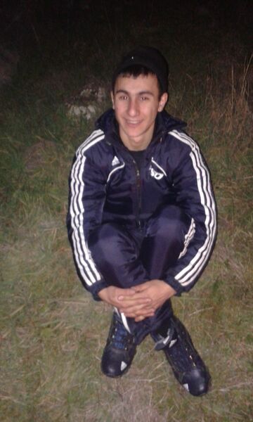  ,   Aren, 32 ,   