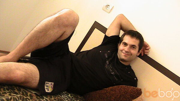  ,   Alim1983, 42 ,  