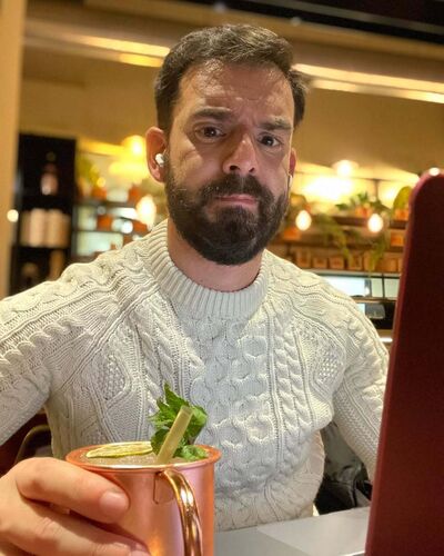   ,   Anton, 39 ,   ,   