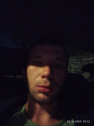  ,   Oleksii, 29 ,   ,   , c , 