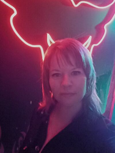  ,   Nika, 40 ,   ,   , c 