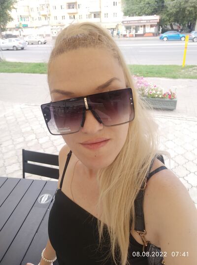  ,   Olga, 41 ,   ,   