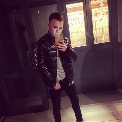  ,   Vitaly, 29 ,   c 