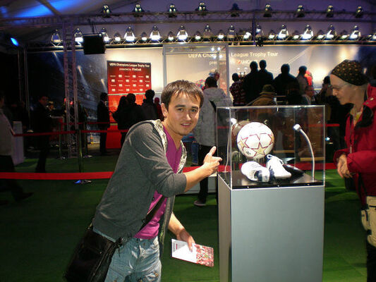  ,   Jamol, 38 ,   ,   , c , 