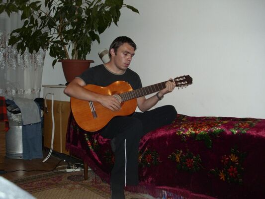  ,   Ayron, 40 ,   ,   , c 
