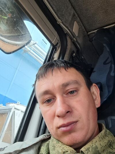  ,   Vlad, 33 ,   ,   