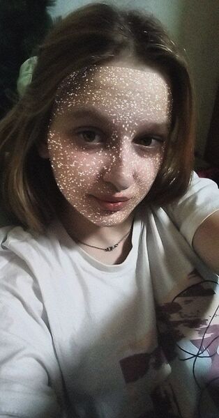  ,   Ariha, 19 ,  