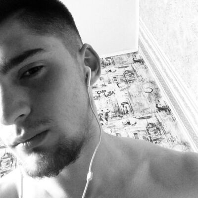  ,   Artur, 26 ,   ,   , c , 