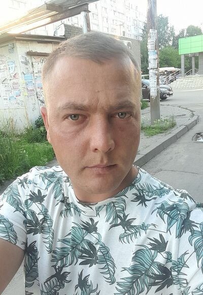  ,   Denis, 30 ,   ,   