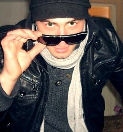  ,   Lukass, 34 ,   