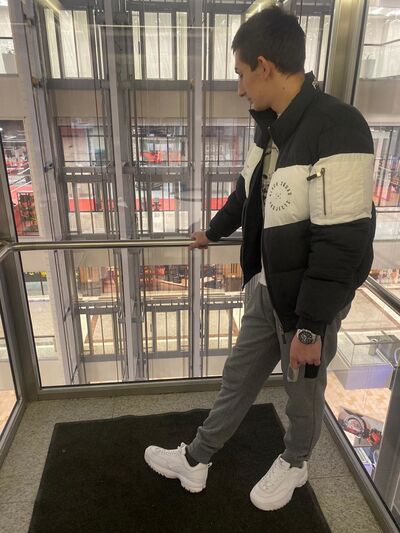  --,   , 37 ,   
