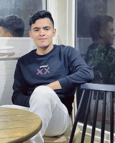  ,   Aziz, 27 ,   ,   