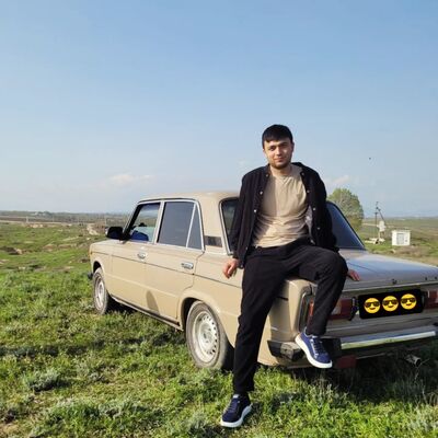  ,   Ali, 24 ,   ,   