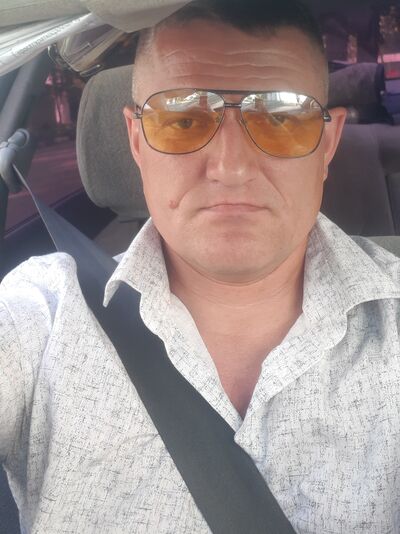  ,   Viktor, 46 ,   ,   , c , 