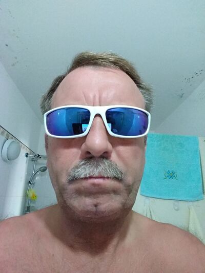  ,   Vacek, 64 ,   ,   , c 