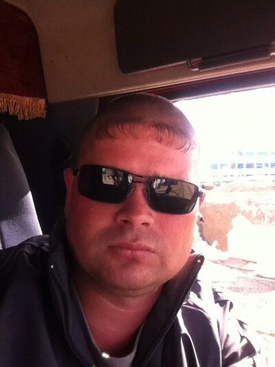  ,   Vladimir, 42 ,   ,   