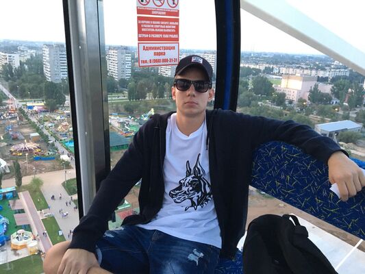  ,   Albert, 27 ,   ,   