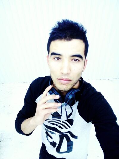  ,   Azizkhan, 32 ,   ,   , c 