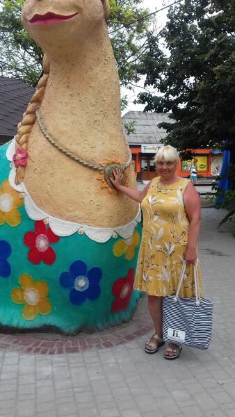  ,   Vika, 54 ,   ,   