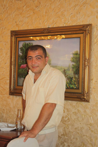  ,   Ashot, 45 ,  
