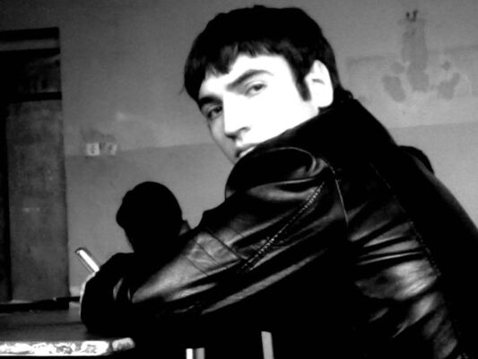  ,   Artyom, 31 ,   ,   
