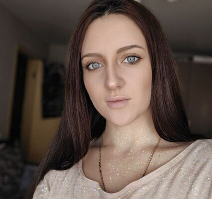  ,   Polly, 28 ,   ,   