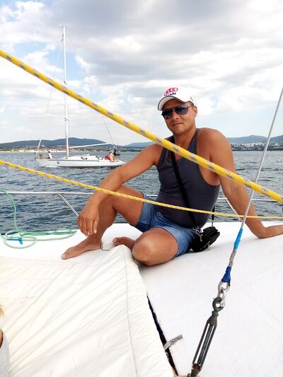  ,   Ivan, 48 ,     , c 