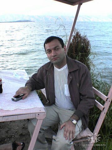  ,   Arman, 42 ,   ,   