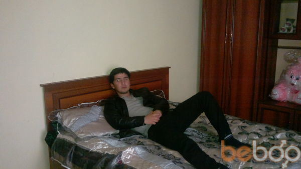  -,   Yoqub, 32 ,   ,   , c , 