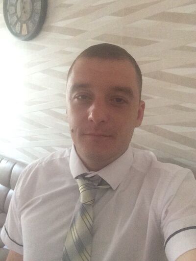  ,   Vanya, 34 ,  