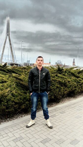  ,   Alex, 41 ,   ,   , c 