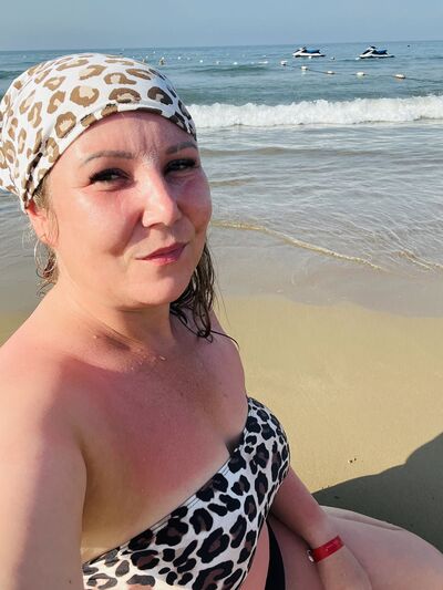 ,   Lubov, 41 ,   ,   , c , 