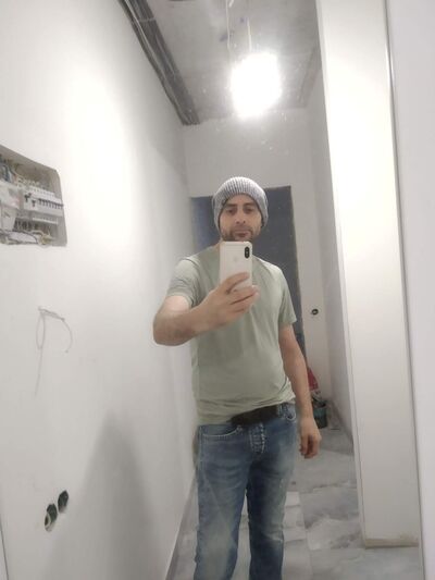  -,   Ubaydullo, 42 ,   ,   