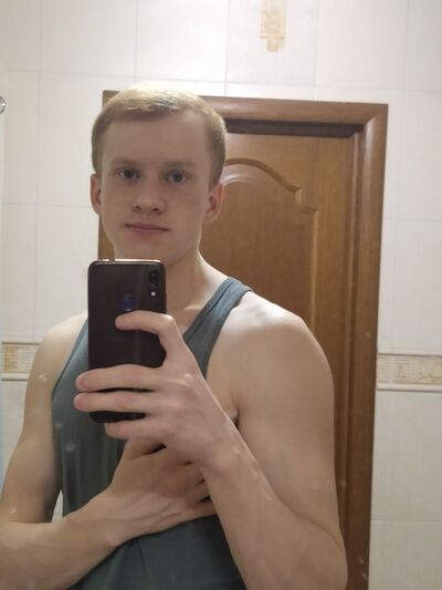  ,   Lyosha, 20 ,   ,   , c , 