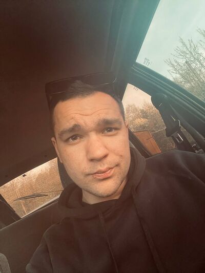  -,   Maksimka, 28 ,   ,   