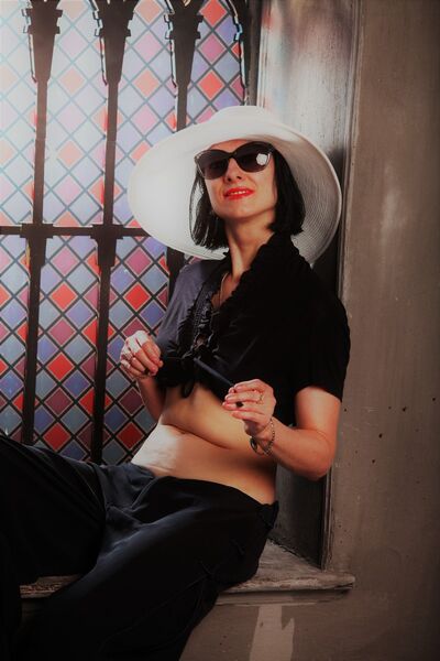  ,   Anita, 35 ,     , c 
