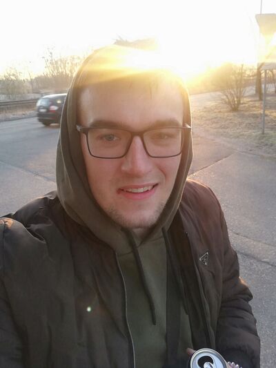  ,   Roman, 33 ,   ,   