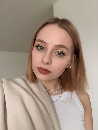  ,   Ksenia, 22 ,   ,   