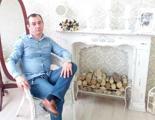  ,   Levan, 43 ,   ,   