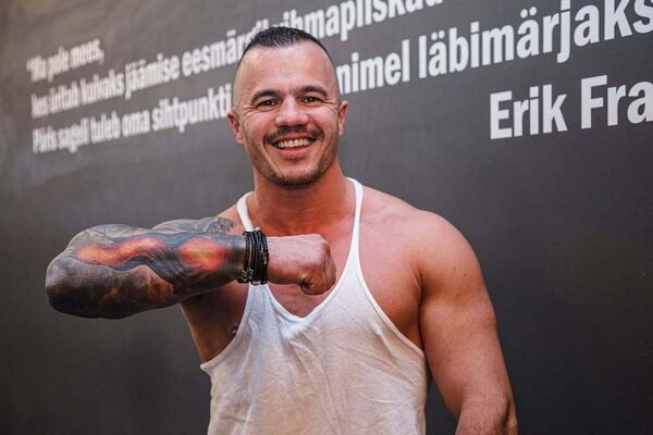  ,   Vadym, 41 ,   