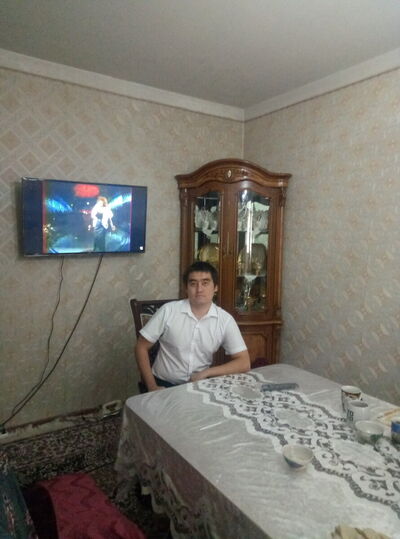 ,   Kuanishbek, 33 ,  