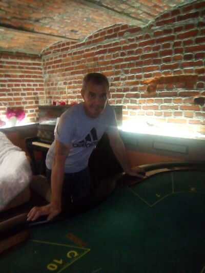  ,   Vova, 54 ,   