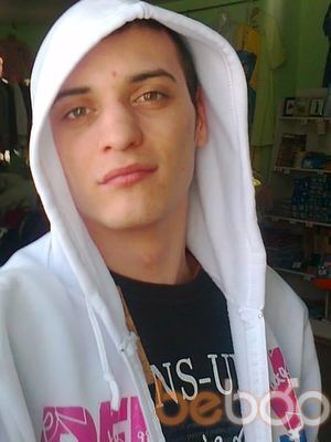  ,   Jonn, 34 ,   