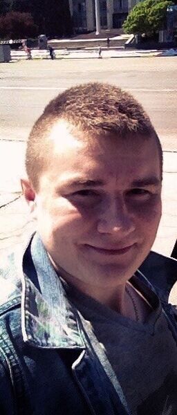  ,   Valentin, 29 ,   
