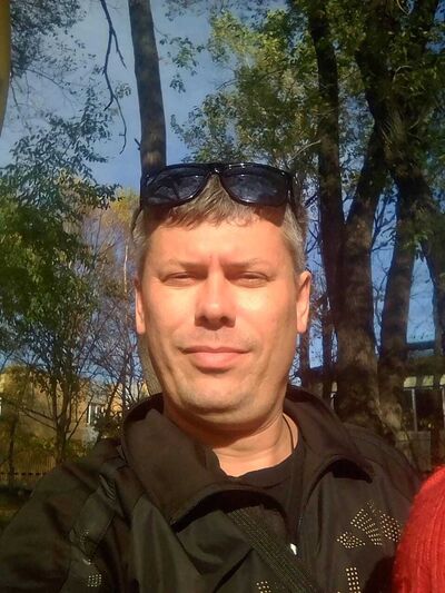  ,   Men, 46 ,   c , 