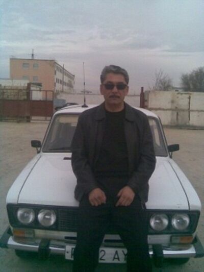  ,   Anuar, 57 ,   ,   , c 