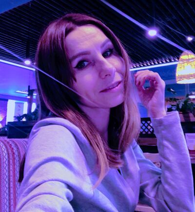  ,   Yana, 37 ,   ,   